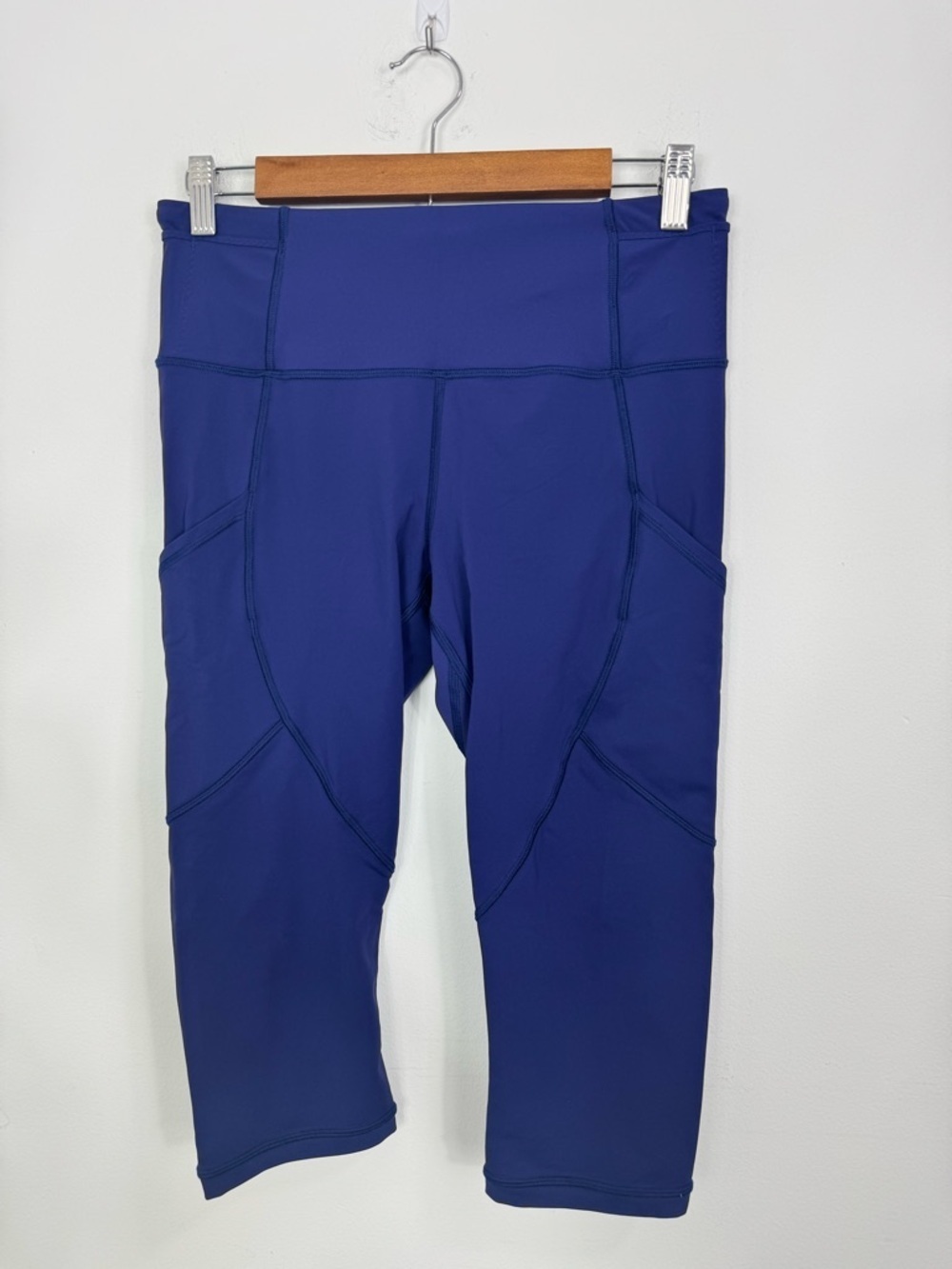 Lululemon Women’s Outrun Crop Leggings Size 8 Blue 17” Inseam Run Workout EUC - Picture 3 of 15